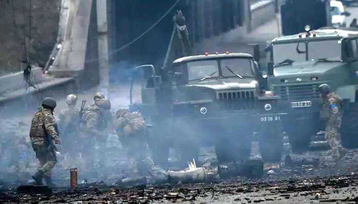 Russia-Ukraine War: কিয়েভে চলছে লড়াই, খারকিভ থেকে রুশদের তাড়াল ইউক্রেন সেনা