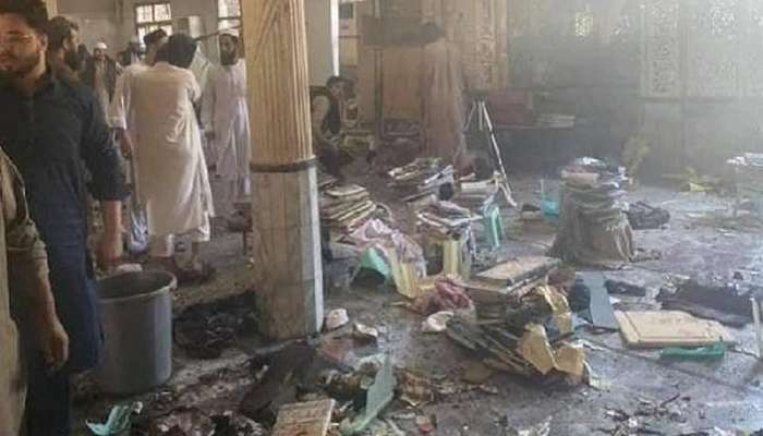 Peshwar Blast: নমাজ চলাকালীনই আত্মঘাতী বিস্ফোরণে কেঁপে উঠল পেশোয়ারের মসজিদ, হতাহত বহু