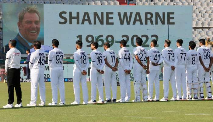 Shane Warne Passes Away: হতবাক Virat-Rohit, কালো ব্যান্ড পরে &#039;ক্রিকেটের মারাদোনা&#039;কে শেষ শ্রদ্ধা জানাল Team India