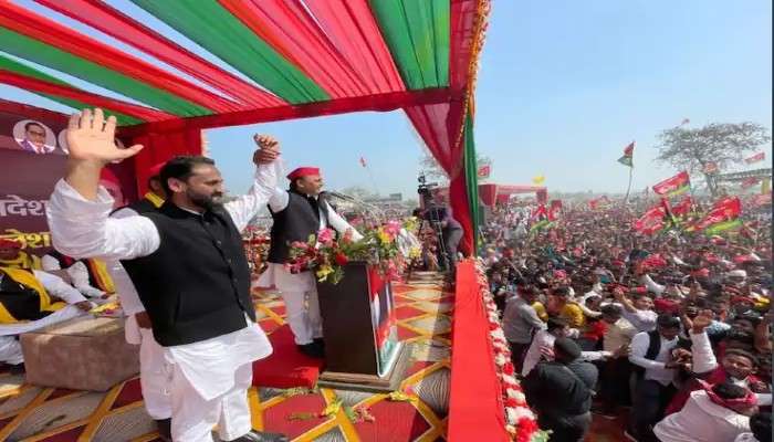 Uttar Pradesh Assembly Elections 2022: শেষ দফা নির্বাচনের আগে ধাক্কা BJP-তে, SP-তে যোগ রীতা বহুগুনা যোশীর ছেলের