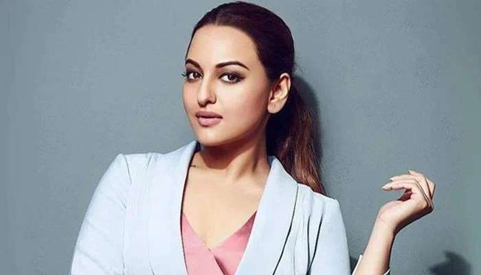 Sonakshi Sinha: সোনাক্ষীর বিরুদ্ধে জালিয়াতির অভিযোগ, জারি জামিন অযোগ্য গ্রেফতারি পরোয়ানা