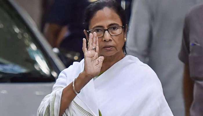 Mamata On Flight Descend: &#039;সামনে অন্য বিমান, মুখোমুখি সংঘর্ষ পরিস্থিতি! ১০ সেকেন্ডের জন্য বেঁচে গিয়েছি&#039;