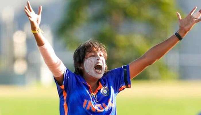 ICC Women’s World Cup 2022: রেকর্ডের হাতছানি থাকলেও মাইলস্টোন নিয়ে ভাবতে নারাজ Jhulan Goswami 