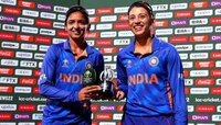 Smriti Mandhana ম্যাচ সেরার পুরস্কার ভাগ করে নিলেন Harmanpreet Kaur-এর সঙ্গে!