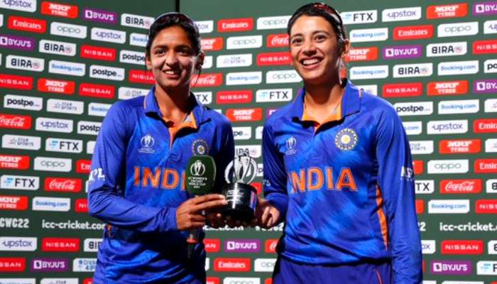 Smriti Mandhana ম্যাচ সেরার পুরস্কার ভাগ করে নিলেন Harmanpreet Kaur-এর সঙ্গে!