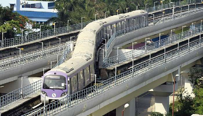    East-West Metro: বড় খবর! কবে থেকে গঙ্গার তলা দিয়ে মেট্রো সফরের আনন্দ পাবেন যাত্রীরা? অবশেষে ঘোষণা