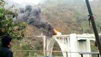 করোনেশন ব্রিজে বিনা অনুমতিতে গাড়ি বিস্ফোরণ দৃশ্যের শুটিং, 'ক্লোজ' ওসি