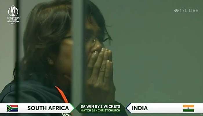 ICC Women&#039;s World Cup, INDWvsRSAW : ফের অধরা বিশ্বকাপ, হতাশায় কেঁদে ফেললেন Jhulan Goswami! ছবি ভাইরাল 
