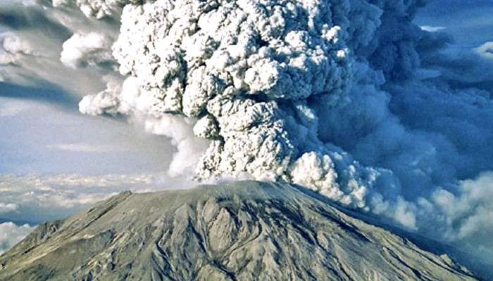 Huge Volcanic Eruptions: হিমযুগ ফিরছে নাকি পৃথিবীতে? কোন সঙ্কেত দিচ্ছে আগ্নেয়গিরি! 