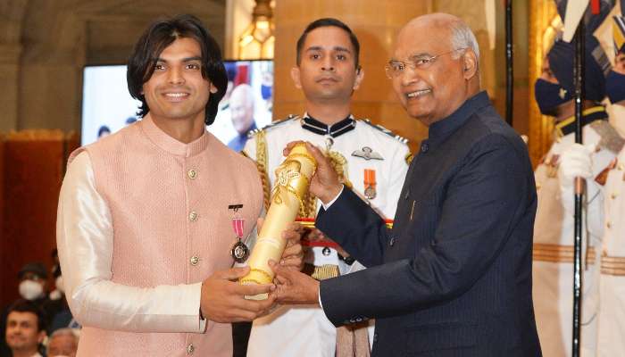 Neeraj Chopra Receives Padma Shri: &#039;সোনার ছেলে&#039; পেলেন পদ্মশ্রী পুরস্কার-WATCH