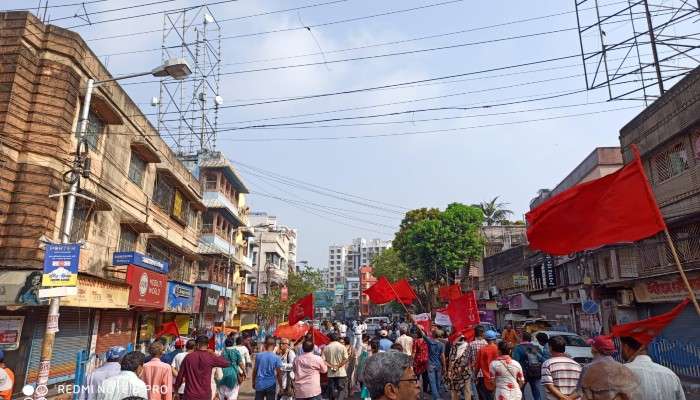 Bharat bandh day 2: বামেদের ডাকা ধর্মঘটের দ্বিতীয় দিন, একাধিক পরিষেবা বন্ধের আশঙ্কা