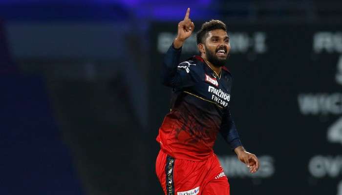 IPL 2022, KKRvsRCB: Hasaranga, Akash-দাপটে ব্যাটিং ভরাডুবি, ১২৮ রানে অলআউট KKR