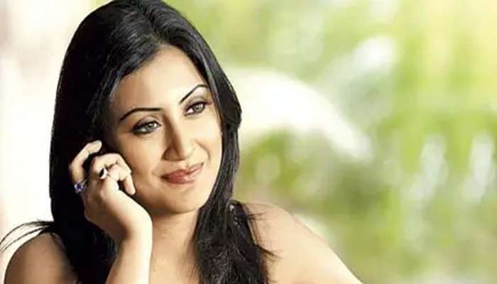 Rimi Sen: প্রতারকের জালে রিমি সেন, ৪ কোটির বেশি খুইয়ে পুলিসের দ্বারস্থ নায়িকা