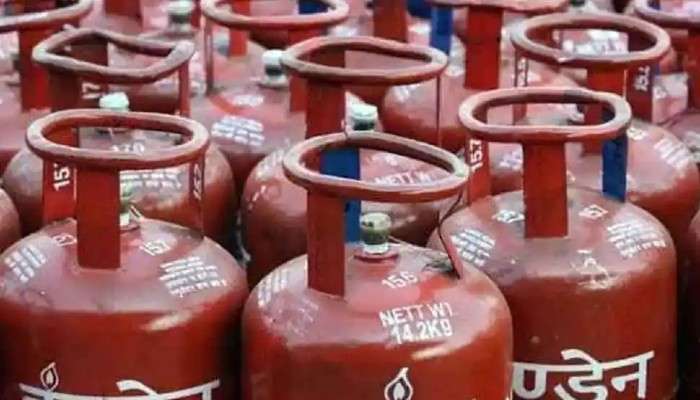 LPG Cylinder: আবার বাড়ল গ্যাসের দাম, জেনে নিন কত হল আপনার শহরে