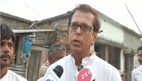 'গোষ্ঠীদ্বন্দ্ব-বোমাবাজি করতে দেব না,' বগটুইয়ে দাঁড়িয়ে হুঙ্কার নতুন ব্লক সভাপতির