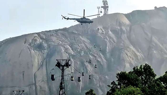 Deoghar Ropeway Accident: রোপওয়ে দুর্ঘটনায় উদ্ধারকার্যে ফের বিপত্তি, দড়ি ছিঁড়ে নীচে পড়লেন মহিলা