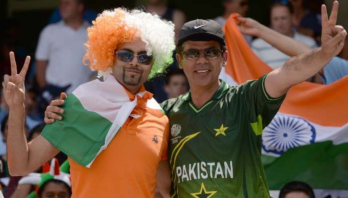 India and Pakistan: ইংল্যান্ডের মাটিতে একদলে খেলছে India-Pakistan! ছবি ভাইরাল  