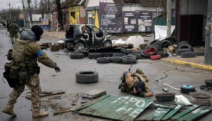 Russia-Ukraine War: একযোগে ৫ ক্ষেপণাস্ত্রের হানা! ইউক্রেনে বাড়ছে রুশ আক্রমণের ঝাঁজ 