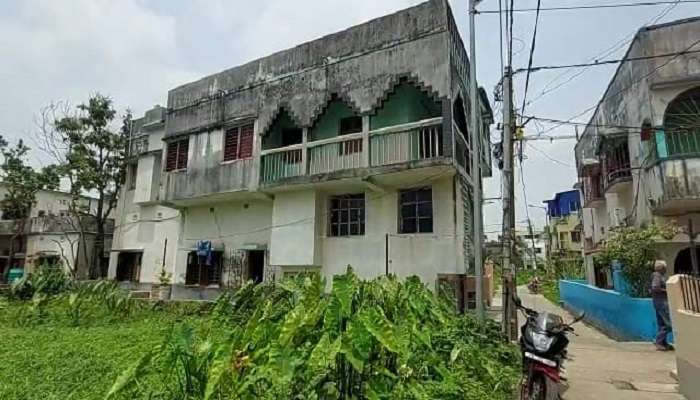Dankuni: স্ত্রীর সাথে ডিভোর্স, মায়ের মৃত্যুর পর বাড়িতে একা, 'করুণ' পরিণতি নিঃসঙ্গ যুবকের