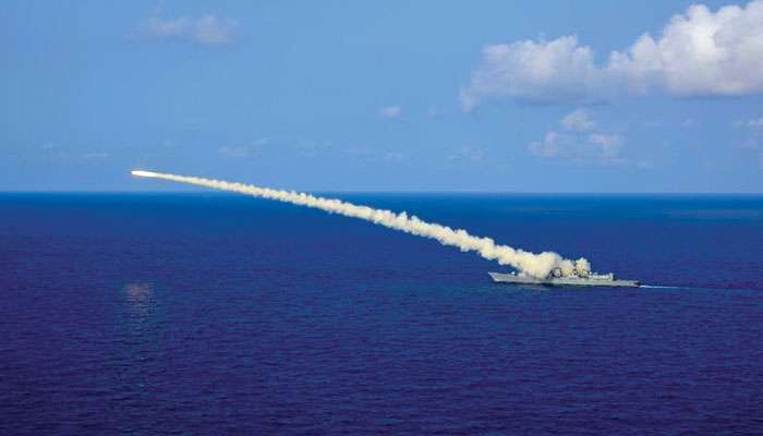 BrahMos Missile: সহজে ঘায়েল করতে পারে না এয়ার ডিফেন্স সিস্টেম, ব্রহ্মস মিসাইলের সফল পরীক্ষা নৌসেনার