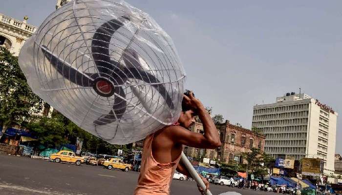 Weather Update: ৪০ ছুঁল কলকাতা-সহ বহু শহরের উষ্ণতার পারদ, তাপপ্রবাহ থেকে বাঁচতে কী করবেন? 