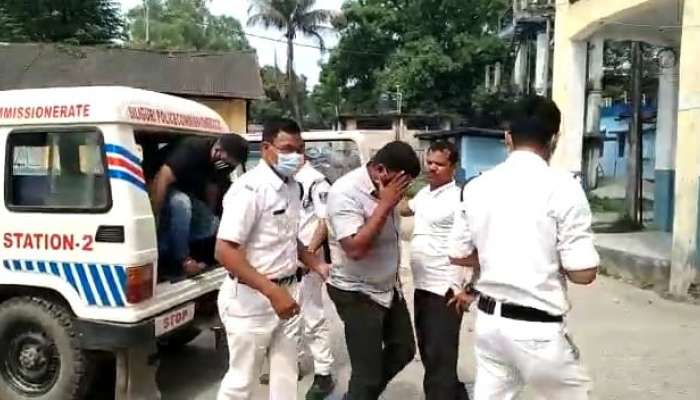 কার্ড হাতিয়ে ATM জালিয়াতি, টাকা লুঠ করে পালানোর সময় ধৃত ৪