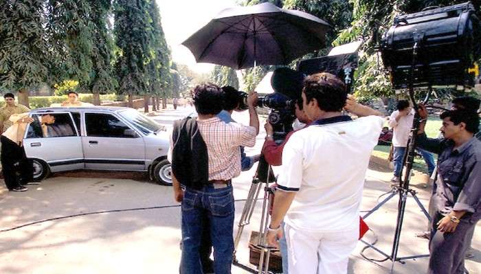 Heatwave effects on Shooting: গরমে নাজেহাল কলকাতাবাসী, আউটডোর শুটিং এড়াতে বদলানো হচ্ছে ধারাবাহিকের চিত্রনাট্য