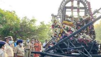 বিদ্যুৎস্পৃষ্ট হয়ে ধর্মীয় শোভাযাত্রার ১১ জনের মৃত্যু 