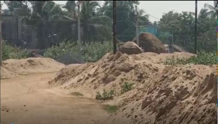 বালি বোঝাই ট্রাক্টরের দাপটে বিপন্ন বাঁধ, প্রতিরোধের হুশিয়ারি বিধায়কের 