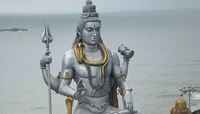 প্রতি সোমবার কী দিয়ে মহাদেবের পুজো করতে হয়, জানেন? 