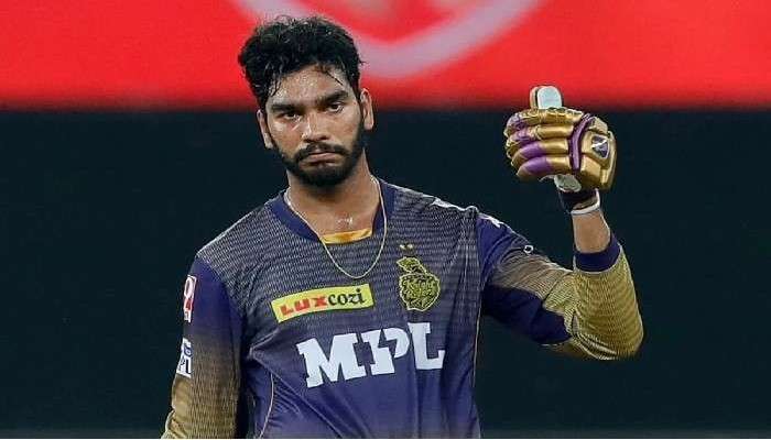 Venkatesh Iyer, IPL 2022: শেষ পর্যন্ত আট কোটির ‘ওয়ান ইয়ার ওয়ান্ডার’কে ছেঁটে দিল KKR 