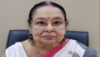 গলব্লাডারে স্টোন, প্রয়োজন অপারেশনের, হাসপাতাল থেকে বাড়ি ফিরলেন মাধবী মুখোপাধ্যায়