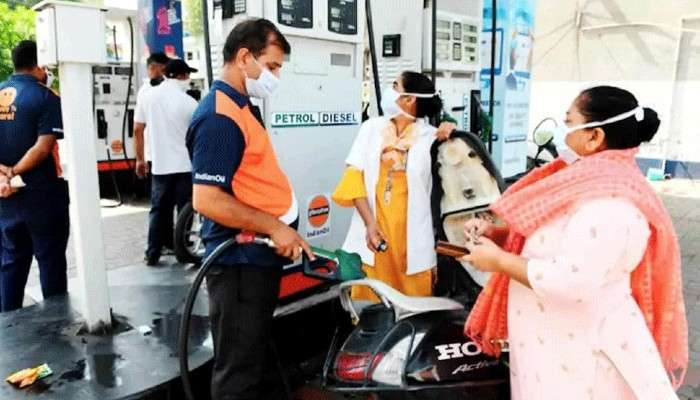 Petrol Price: পেট্রল-ডিজেলের দামে স্বস্তি অব্যাহত, জেনে নিন কত দাম আপনার শহরে