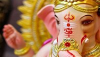 জানেন গণেশের একটা দাঁত ভাঙা কেন?