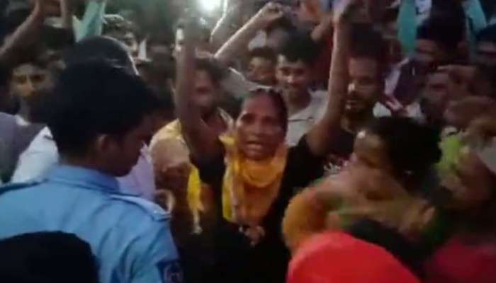  Asansol: খুনে অভিযুক্তদের থানা থেকে 'ছাড়িয়েছেন' কাউন্সিলর, অভিযোগে স্থানীয়দের বিক্ষোভ