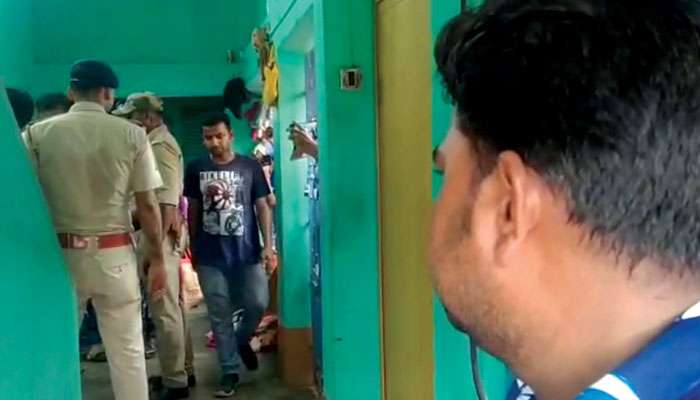 Khagragarh: খাগড়াগড়ে জাল নোট কারখানায় তল্লাশি পুলিসের, উদ্ধার বহু গুরুত্বপূর্ণ ফাইল 