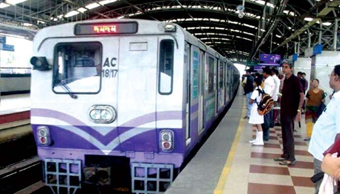 Metro Special For IPL:  আইপিএলের ম্যাচ দেখে ফিরবেন কীভাবে, স্পেশাল ট্রেন চালাবে মেট্রো