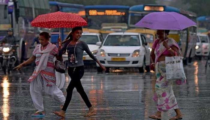 Weather Today: ঝোড়ো হাওয়া, বিক্ষিপ্ত বৃষ্টিতে ভিজতে পারে কলকাতা, থাকবে আর্দ্রতার অস্বস্তি