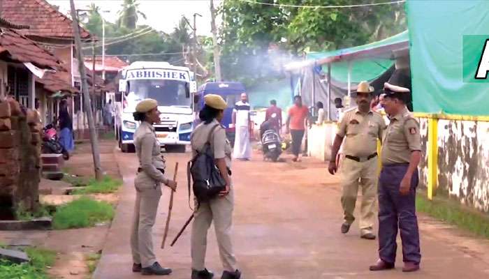 Mangaluru Masque Row:  জুম্মা মসজিদের নীচে রয়েছে মন্দিরের কাঠামো! অশান্তির আশঙ্কায় জারি ১৪৪ ধারা