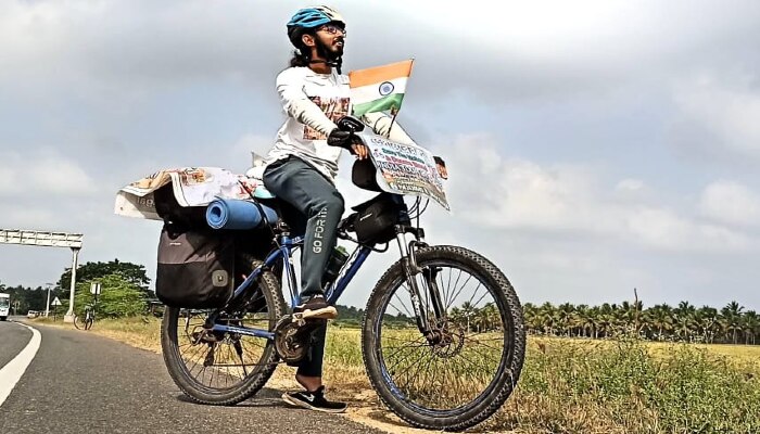 লম্বা পথের স্বপ্ন, দু-চাকায় ভারতের খোঁজ!