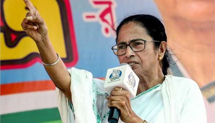 CM Mamata Banerjee: &quot;নোংরা রাজনীতি&quot;, ১০০ দিনের কাজের টাকা না পেলে দিল্লিতে আন্দোলনের হুঁশিয়ারি মমতার