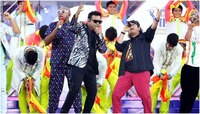 মোতেরায় লক্ষাধিক দর্শকের গলায় 'বন্দেমাতরম'! গায়ে কাঁটা দেবে ভিডিও