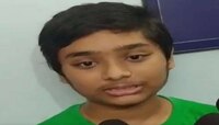 'রবীন্দ্রসঙ্গীত খুব প্রিয়', গান গেয়ে শোনাল মাধ্যমিকে প্রথম রৌণক, লক্ষ্য ডাক্তার হওয়া