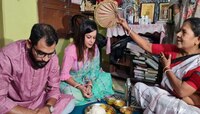 মা নেই, ইমন-নীলাঞ্জনকে জামাইষষ্ঠীর নিমন্ত্রণ জ্যাঠাইমার