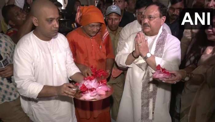 JP Nadda In Bengal: বেলুড় মঠে স্বামীজি স্মরণে নাড্ডা, করলেন প্রার্থনাও