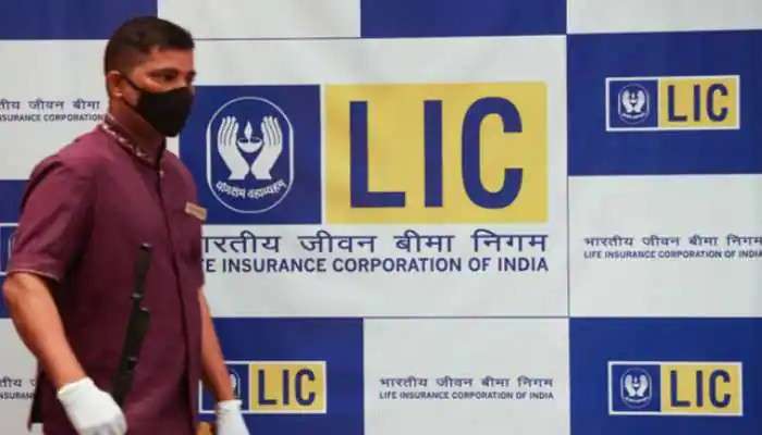 LIC Shares: ক্রমশ নিম্নমুখী এলআইসি&#039;র শেয়ার! রেকর্ড পতনে মাথায় হাত বিনিয়োগকারীদের