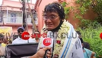 ইতিহাস লিখে ঘরে ফিরলেন এভারেস্ট জয়ী পিয়ালি, চন্দননগরে উৎসবের মেজাজ