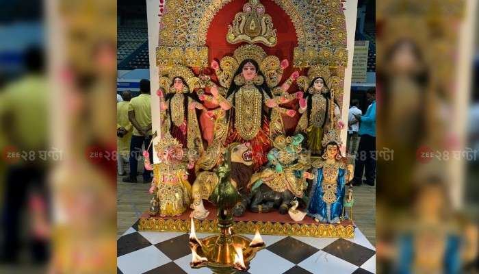 Durga Puja 2022: পাড়ি দেবে দূর দেশে, &#039;ফোরাম ফর দুর্গোৎসব&#039;-এর রক্তদান অনুষ্ঠানে নজর কাড়ল এই প্রতিমা