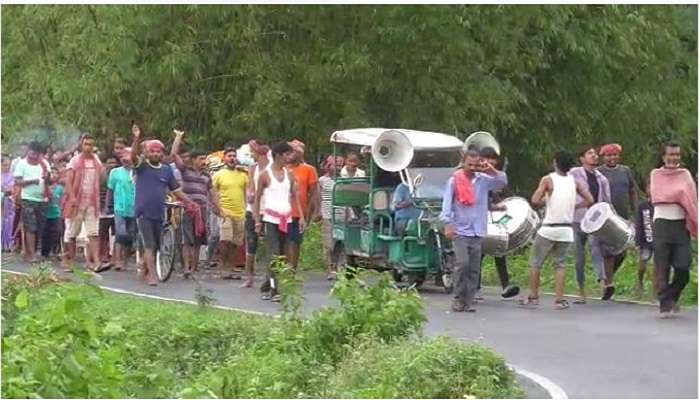 Jalpaiguri: সেঞ্চুরি করে 'আউট' ঠাকুমা, ডিজে-ব্যান্ড বাজিয়ে 'সেলিব্রেশন'! নাচতে নাচতে শ্মশানে নাতিরা