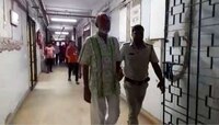 বর্ধমানে হাসপাতালে নিয়ে যাওয়ার পথে অসুস্থ আনারুল, ফেরানো হল রামপুরহাটে